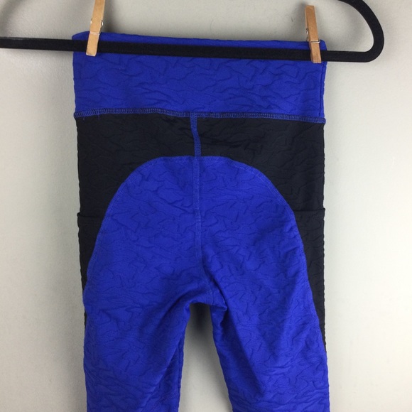 Twenty Montreal Connect 3D Swirl High Waist Full Length Compression Leggings - Picture 7 of 12